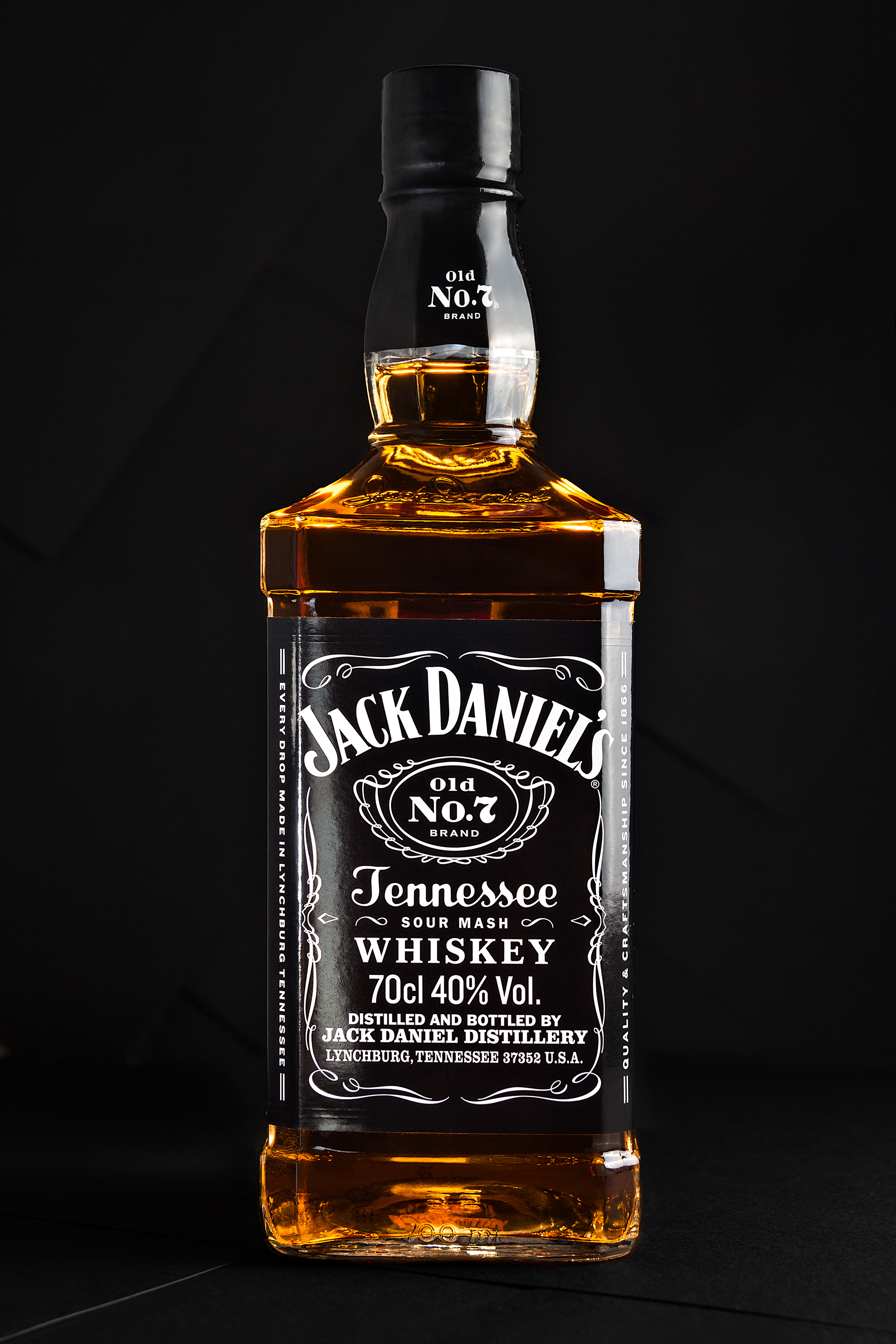jack-packshot-commercial-photo-advertorial-for-web-social-media-and-print-key-visuals